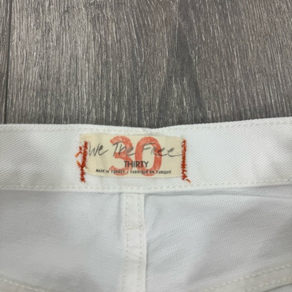 We The Free People White Denim Distressed Raw Edge Open Knee Button Fly Jeans 30 - Picture 9 of 16